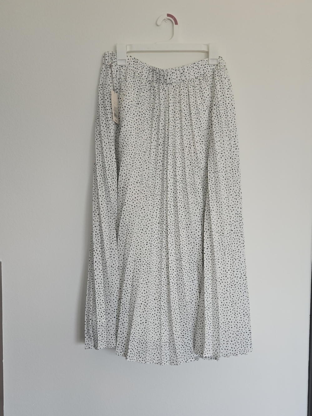 White W/ Grey Pleated Maxi Skirt
